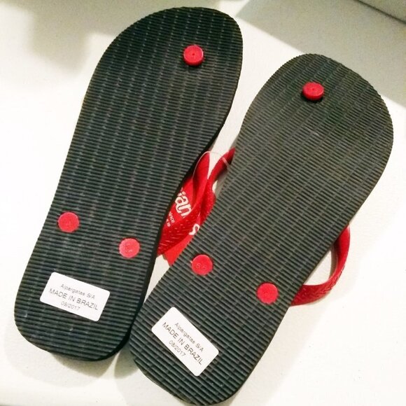 Havaianas Sylvester - NWT - Men's Flip Flops Size 11/12 - Looney Tunes! MSRP $26 - Picture 4 of 10